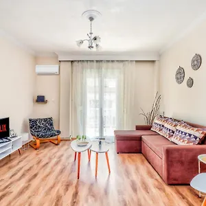 Apartament Grand Next To Center 3bd 110sqm, Salonic